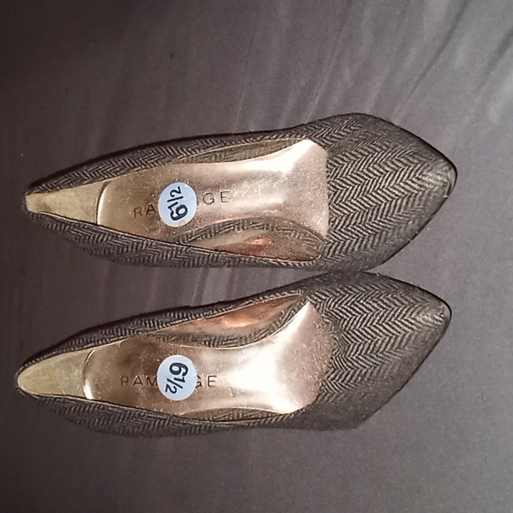Gray and black Rampage heels size 61/2